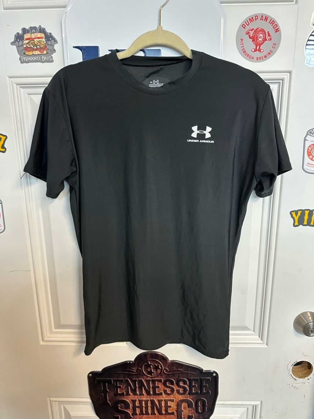 Under Armour Men’s Black Short-Sleeve Performance Tee